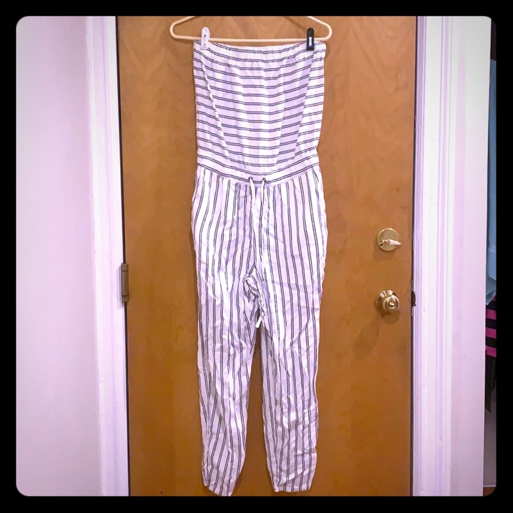 NWT Forever 21 Blue/White Stripped Romper
